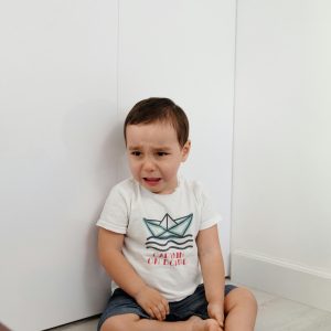 الإنسان بين العاطفة والسلوك