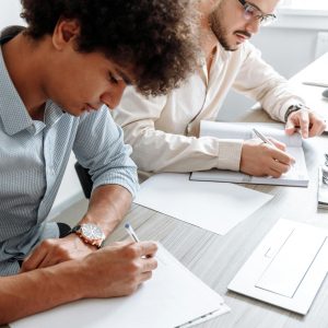 إدارة الأزمات والمخاطر داخل الجامعات السعودية