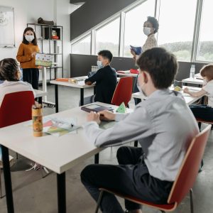التعليم عن بعد والتعليم الالكتروني في ظل جائحة كورونا وتوظيفه في تدريب المعلمين