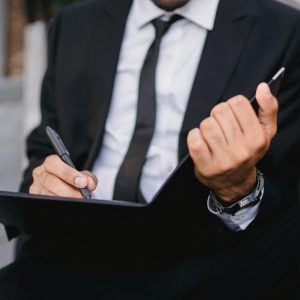 السمات المميزة لنمط إدارة الموارد البشرية في منظمة الأعمال العربية