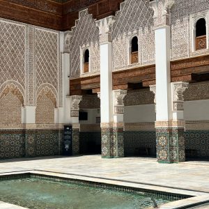 مبادئ السياحة