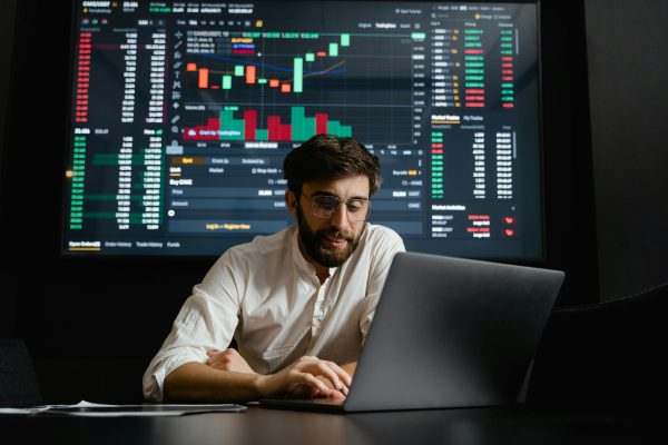 الاستثمار والتسويق الرياضي