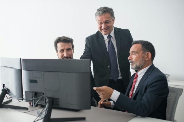 دورة حياة المشاريع وإدارتها