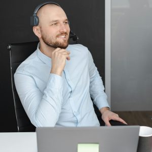 فاعلية الخدمة في تعزيز التوجه الإيجابي لتعزيز الرضا في الجامعات الأردنية الخاصة